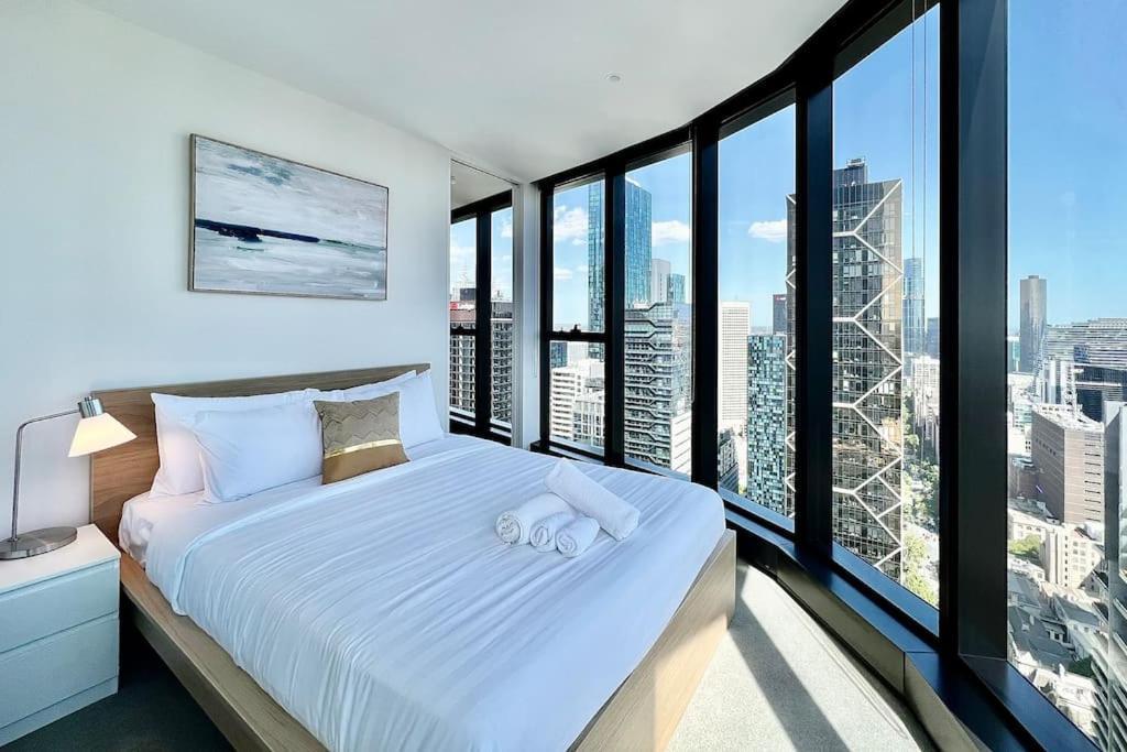 Highrise Best Location 2Baths Мелбърн Екстериор снимка