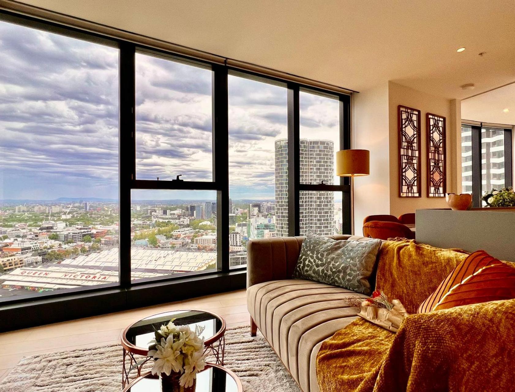 Highrise Best Location 2Baths Мелбърн Екстериор снимка